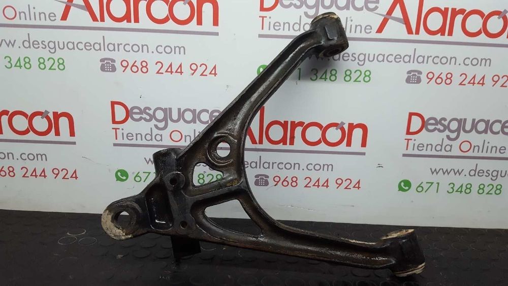 BRAÇO SUSPENSÃO INFERIOR FRENTE DIREITO MERCEDES MB 100 D CAJA CERRADA / COMBI C...