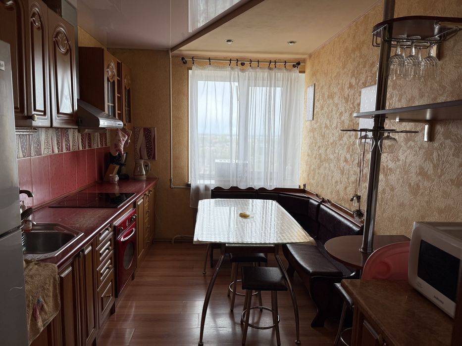 Продам 3-х кімнатну квартиру.