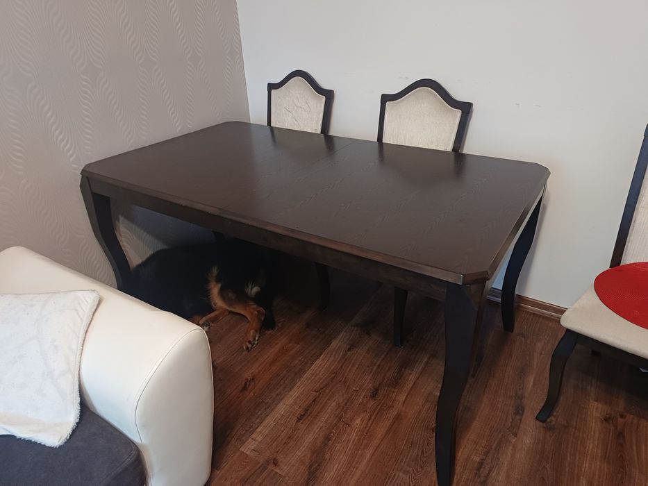 Stół + 6 krzeseł, komplet