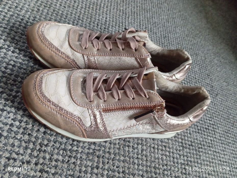 Buty damskie sneakersy marki Tom Tailor r. 41