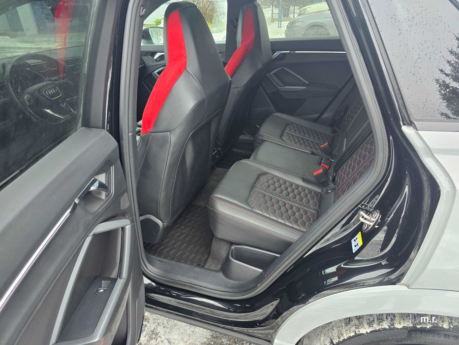 Audi RS Q3 4x4 400KM