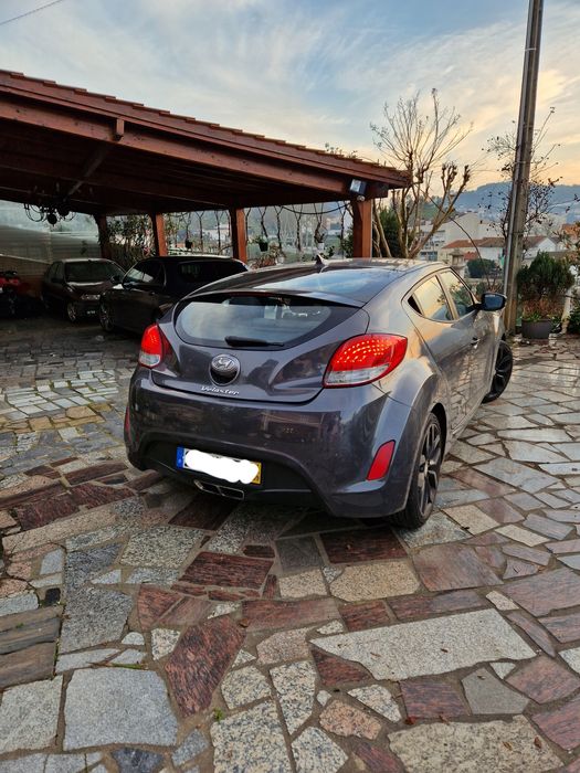 Hyundai veloster64695014694786121