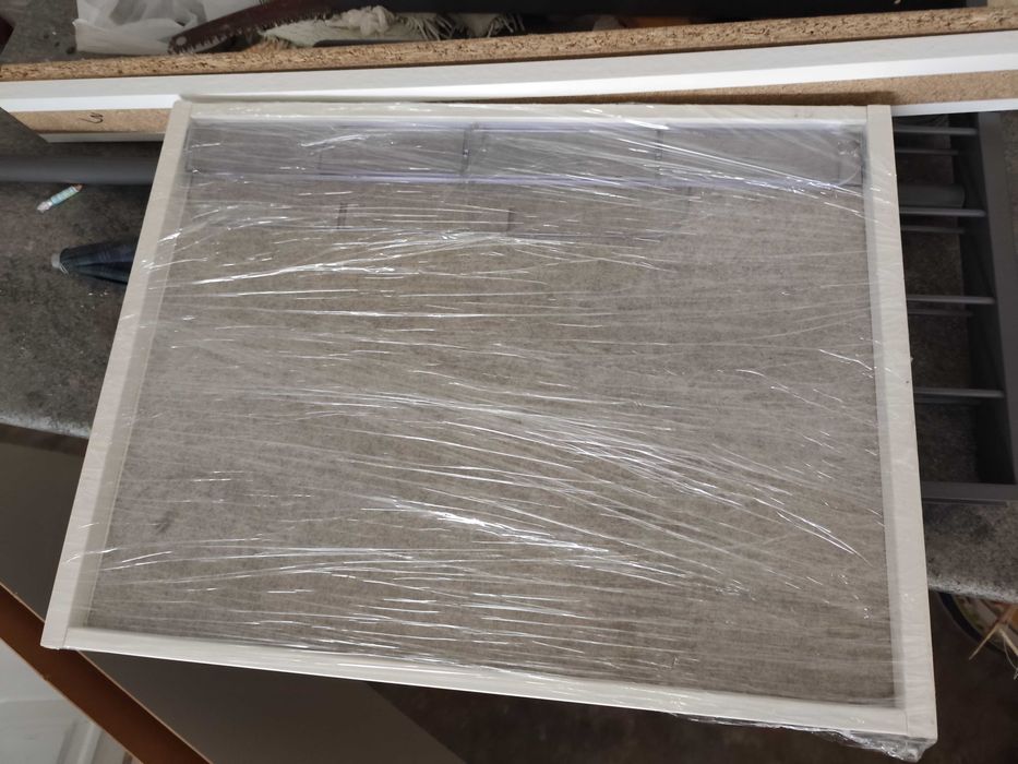 Complementos roupeiro IKEA TUDO por 150€.