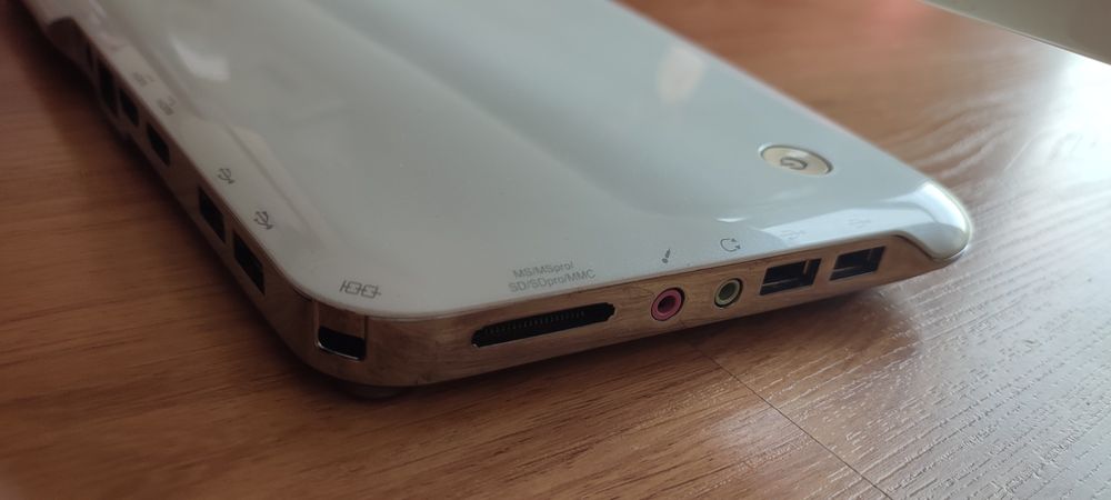 Lenovo ideacenter A310