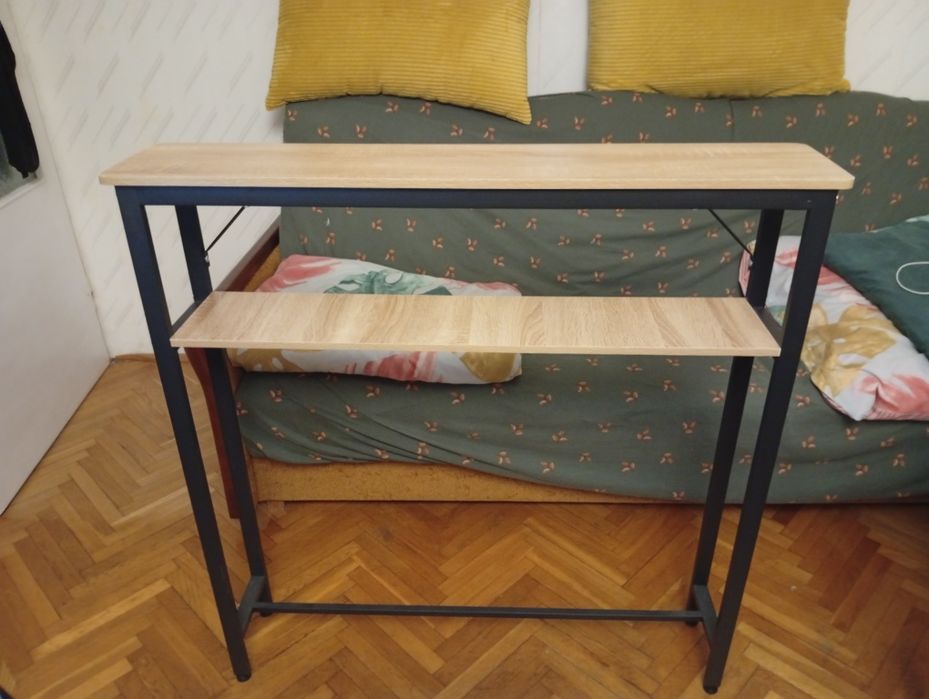 Półka wysoka wąska pod tv