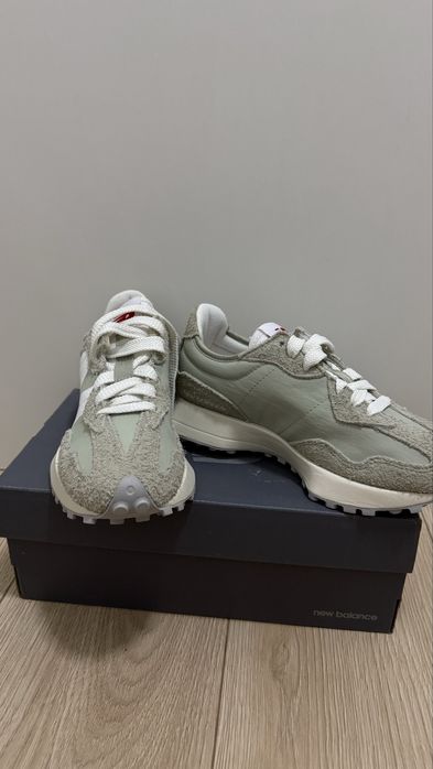 Жіночі кросівки  New Balance