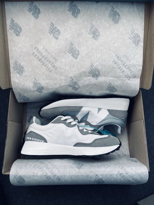 Кросівки New Balance 327 Grey