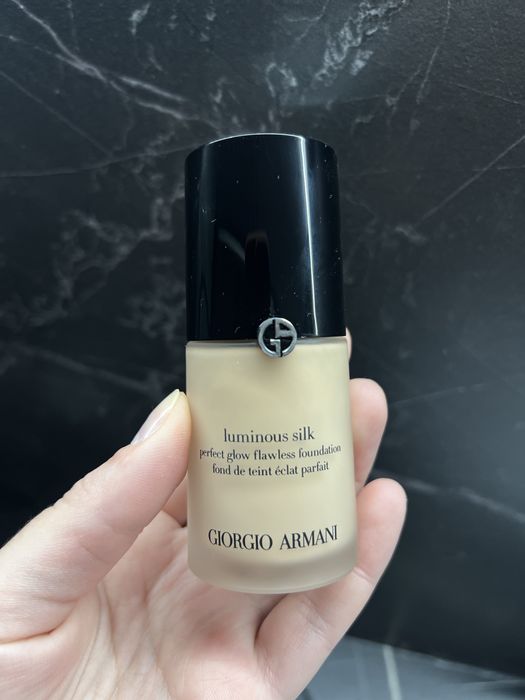 Тональний Armani