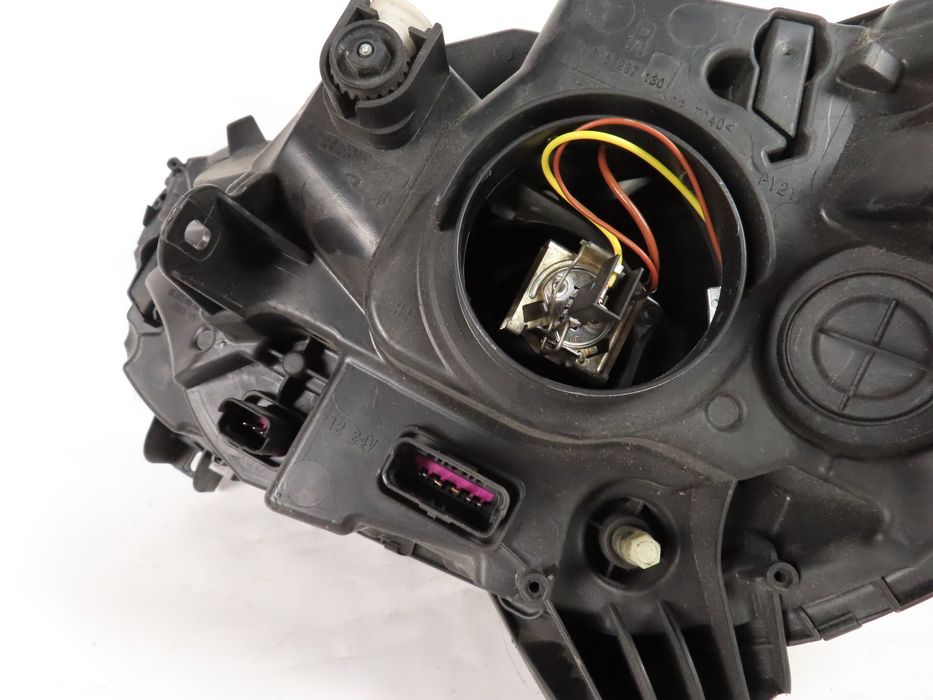 Farol Normal Renault Captur Ref: 260102734R