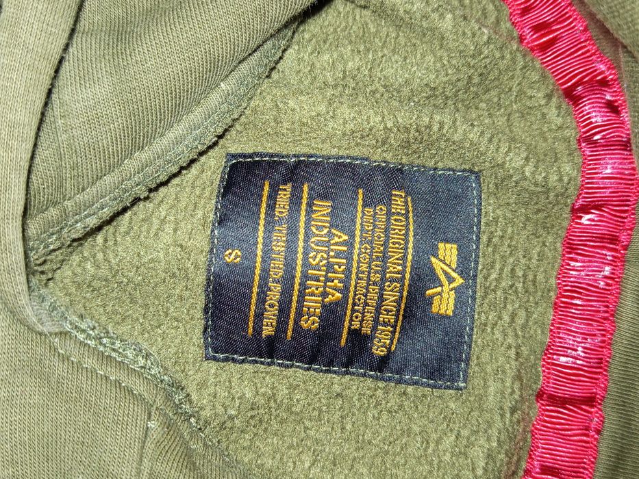 Кофта від Alpha Industries