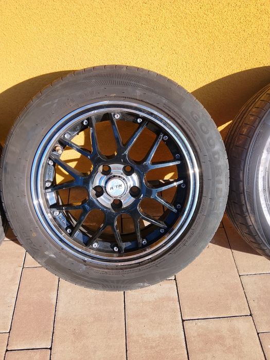 Sprzedam felgi aluminiowe platyna