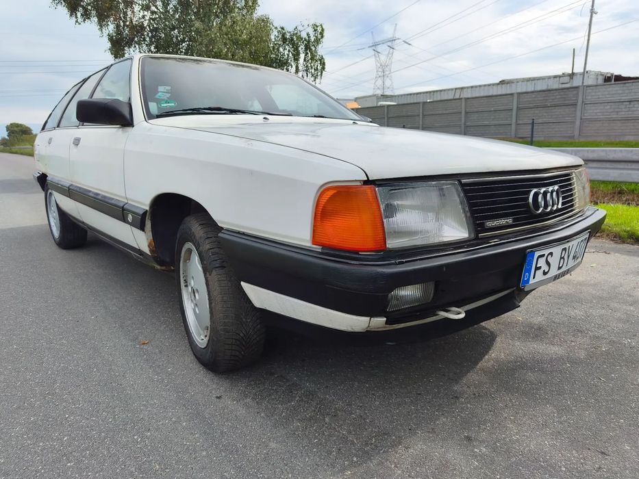Audi 100