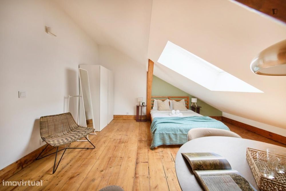 Quarto - localizado em Avenida da Liberdade Lisbon