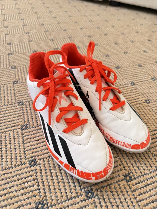 Футзалки Adidas