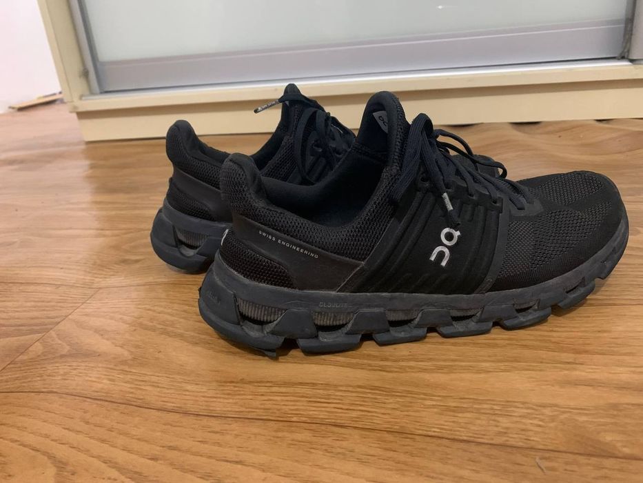 Кросівки on cloud 43