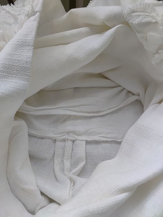 Sukienka biała 3D kwiaty 140