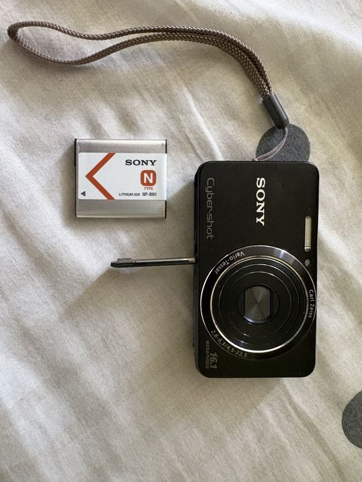 Цифровий фотоапарат Sony Cyber-shot DSC-W630