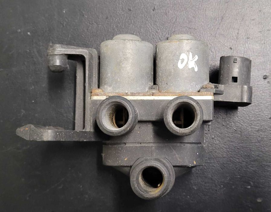 Zawór elektrozawór nagrzewnicy wody BMW 3 E36