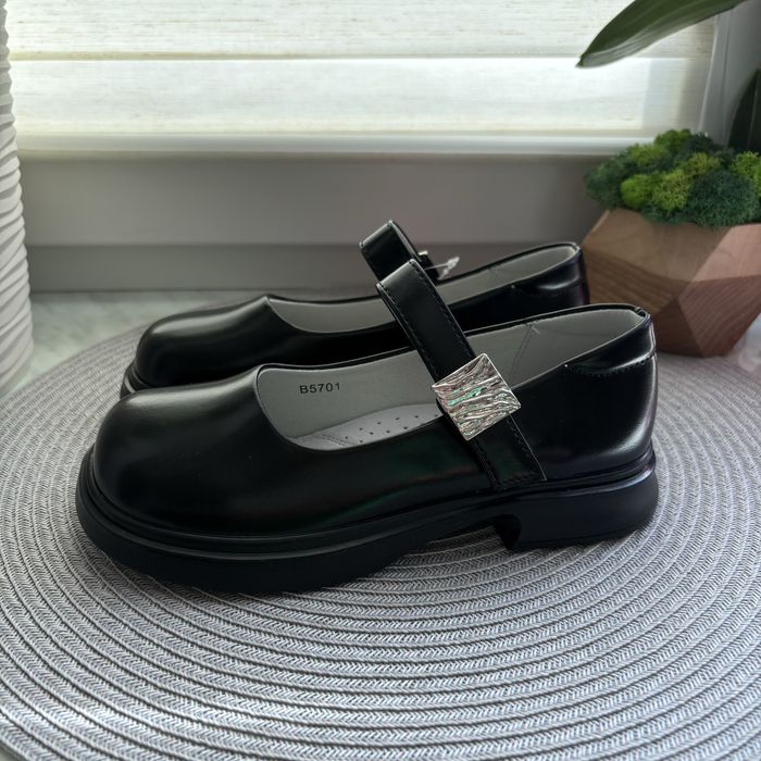 Туфлі дитячі Apawwa для дівчинки,туфельки,31,32,35