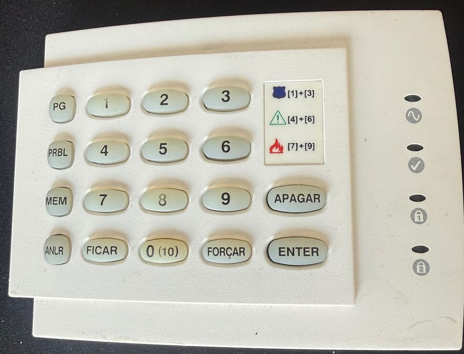 Paradox Spectra 172X + 3 teclados