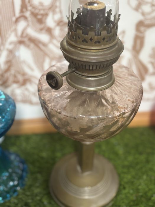 Candeeiro antigo a petroleo