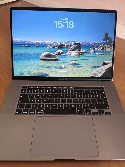 MacBook Pro 16" i7 6-Core | 16GB RAM | 512GB SSD | Radeon Pro 5300M | Bateria 246 Ciclos