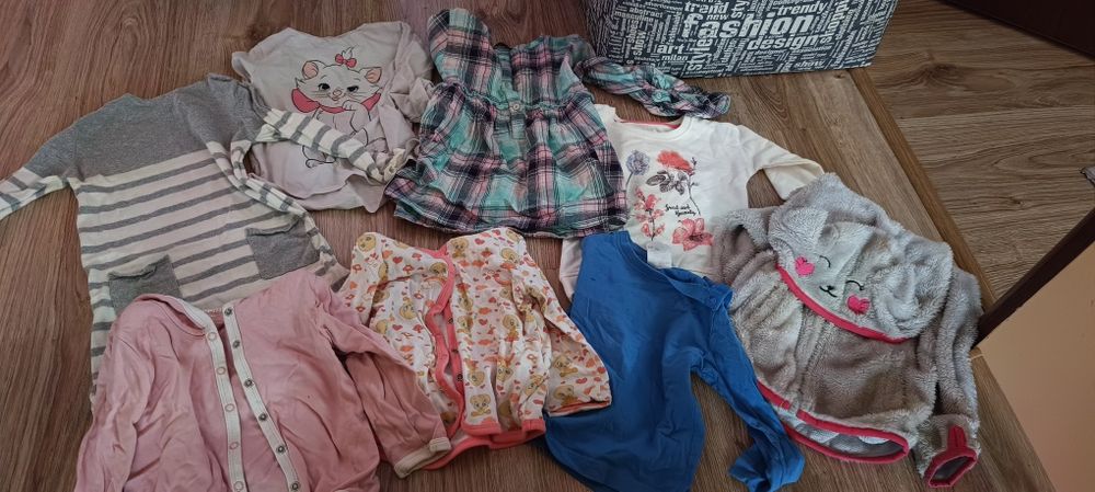 Paczka ubranek 34sztuki