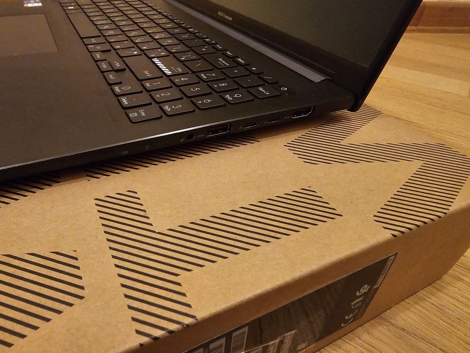 ASUS VIVOBOOK S16X продам ноут на запчастини