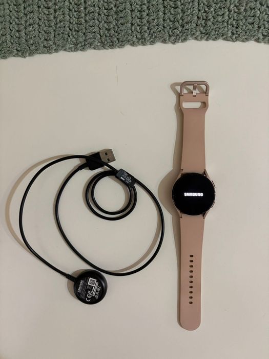 Galaxy Watch4   .