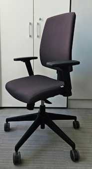 Fotel obrotowy biurowy ProfiM Raya szary ergonomiczny (ok. 10 szt.)