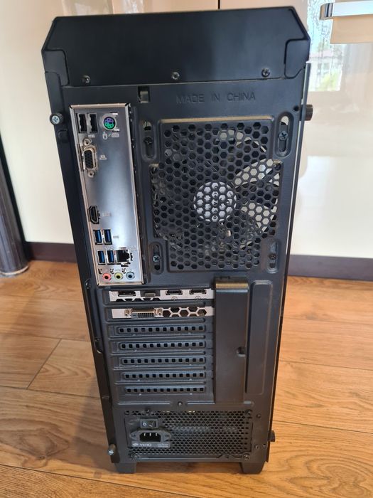 Komputer stacjonarny i5 8500 gtx 1060 6gb 16gb ram 1TB + 126GB