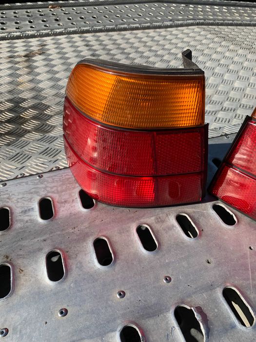 Bmw 5 e34 kombi lampa lampy tył komplet prawa lewa błotnik oryginał