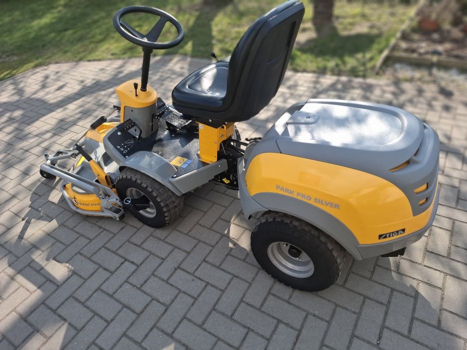 Traktorek kosiarka Stiga Park Silver 4x4. 25hp piekny stan !