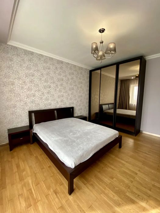 Аренда 2к квартиры Шевченковский район, Черновола, метро Университет