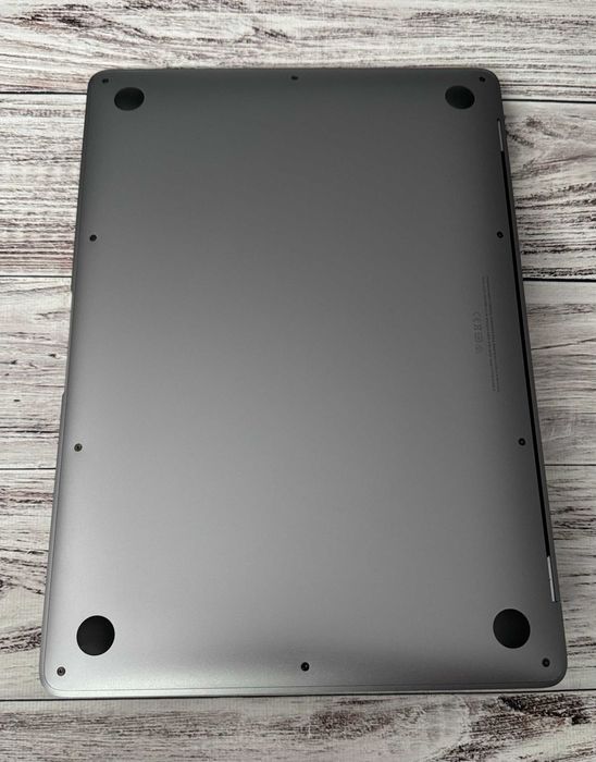 Apple Macbook Air 2020 M1 / 16Gb / SSD 256Gb