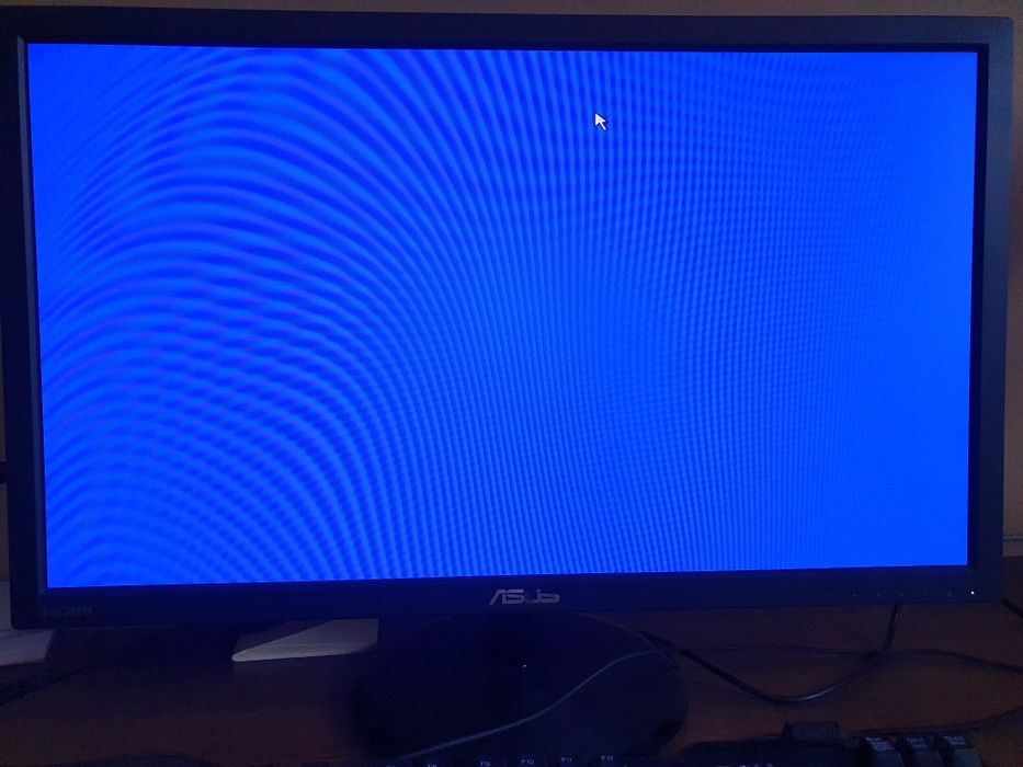 Monitor ASUS 24 cale, FullHD mocowanie VESA