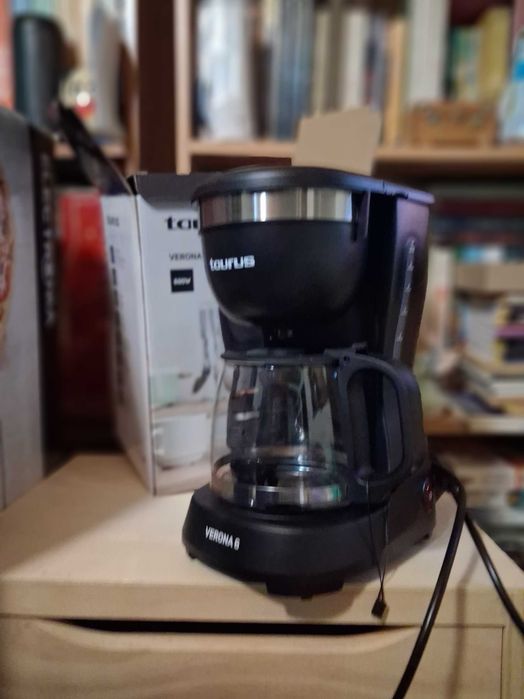 Máquina de Café de Filtro TAURUS