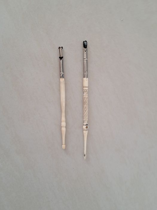 2 stare pióra do pisania