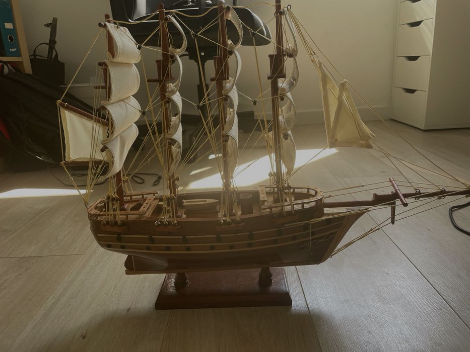 Maquete Barco de madeira
