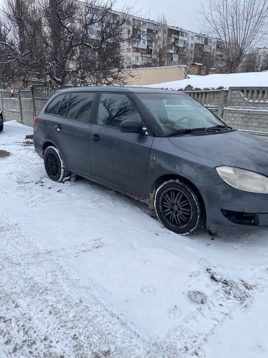 Skoda Fabia 2011 року