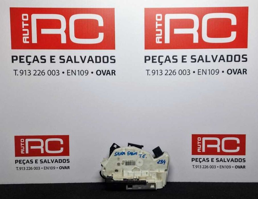 Fechadura / Fecho Porta Trás Esquerdo SKODA FABIA II Combi (545) ano 2007