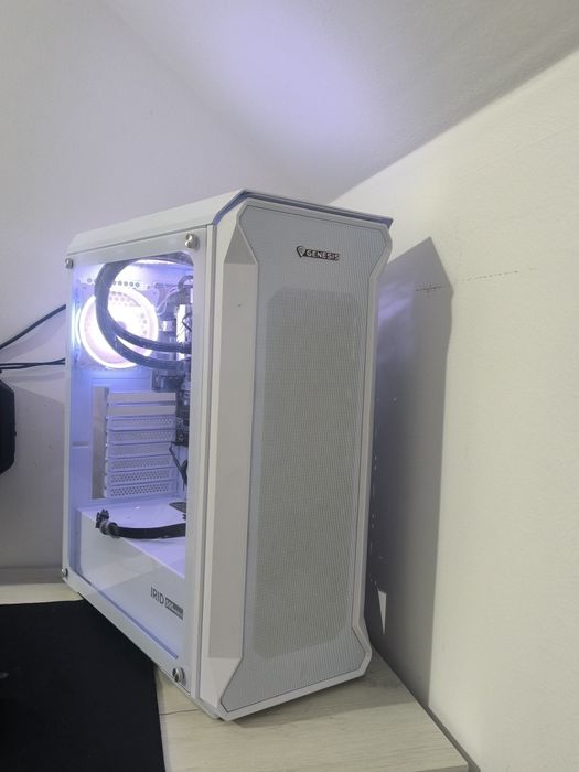 Obudowa Genesis Irid 505 v2 ARGB biała