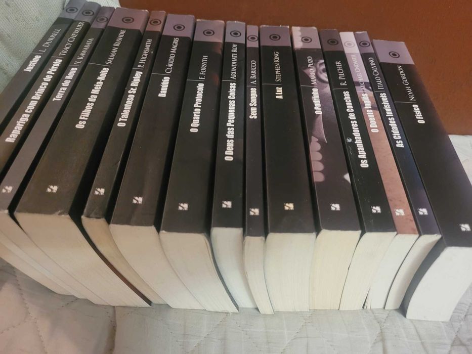 Livros Biblioteca Sábado
