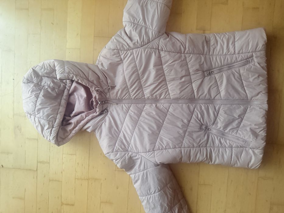 Kurtka roz. 40 L Bershka pudrowy róż z kapturem