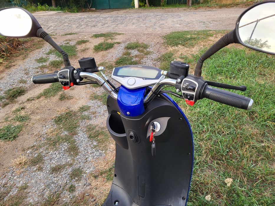 Мопед електроскутер двомісний