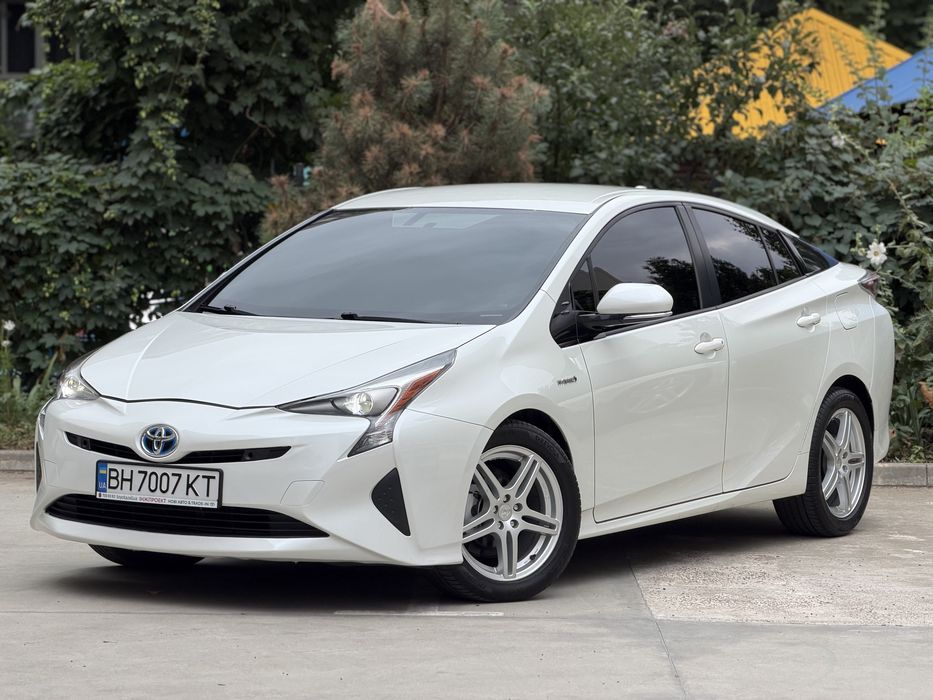 Toyota prius 2016
