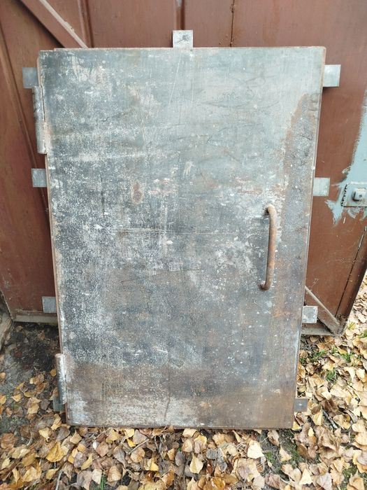 Двері металеві для горіщя