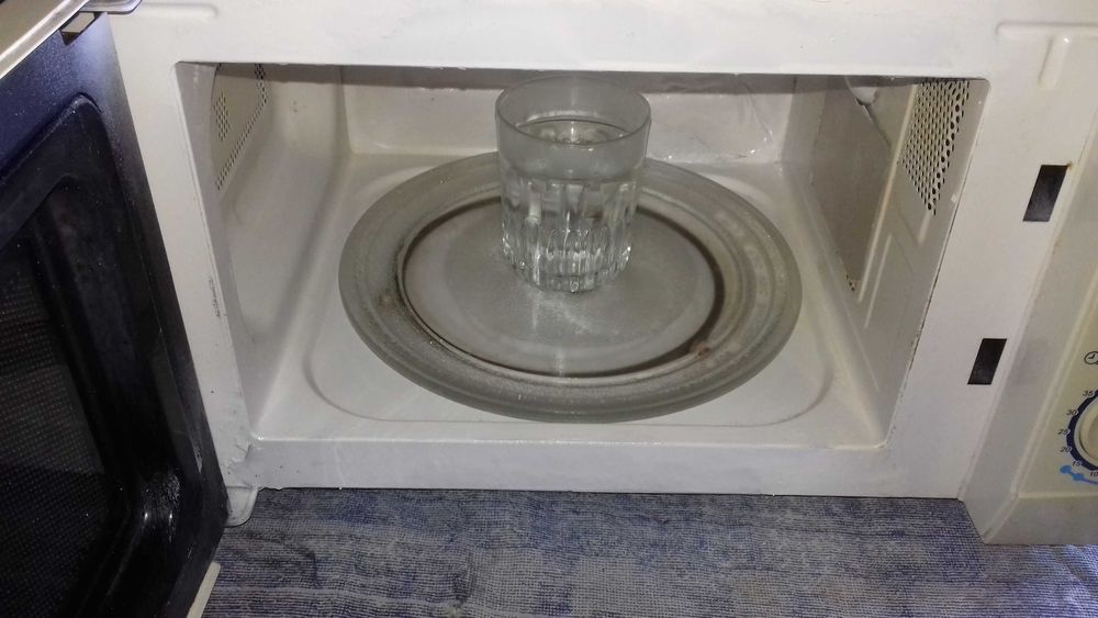 vendo microondas crown a trabalhar