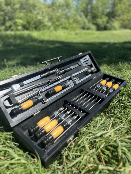 Подарунковий набір шампурів.