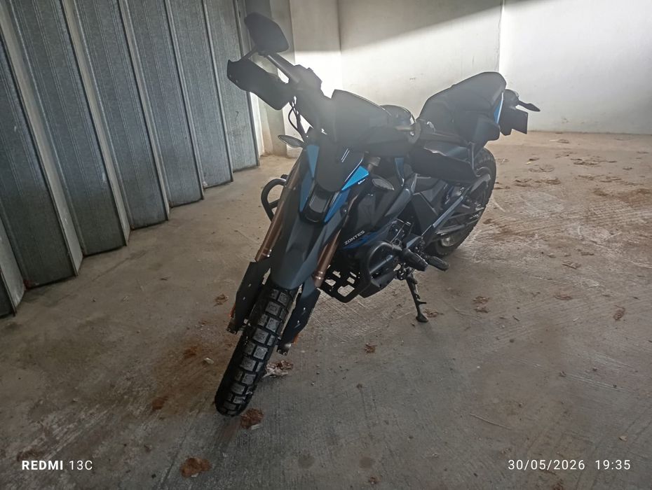 Zontes 125cc ( Nova apenas 100km de uso)